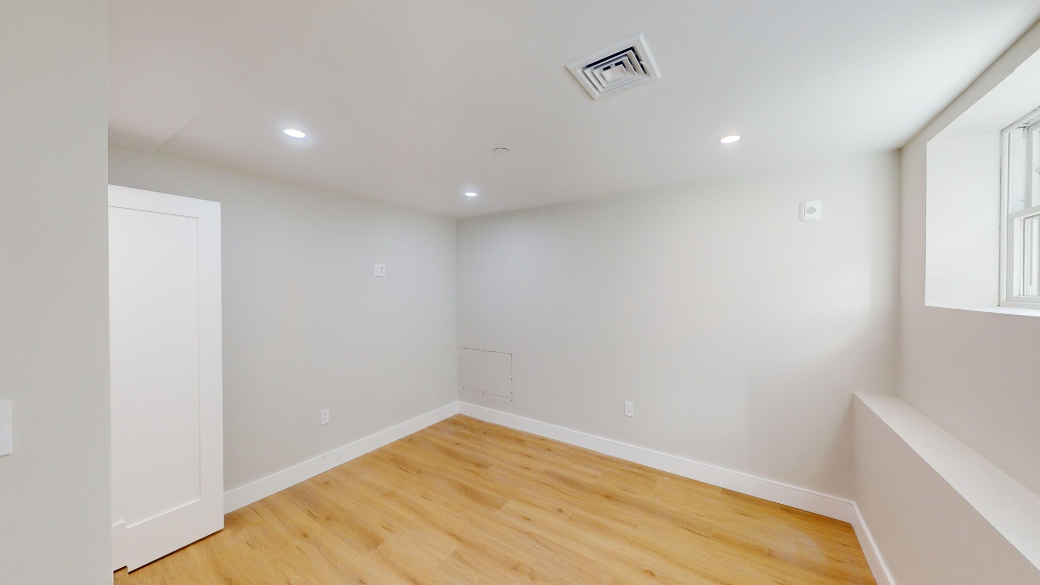 3 bed, 2 bath apartment for rent at 145 Sutherland Rd Unit G, Brighton — photo 9 of 14
