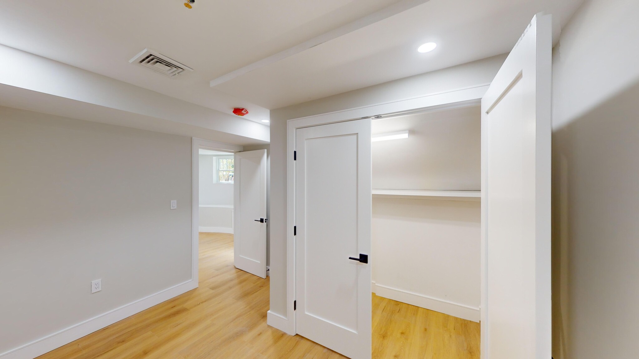 3 bed, 2 bath apartment for rent at 145 Sutherland Rd Unit G, Brighton — photo 11 of 14