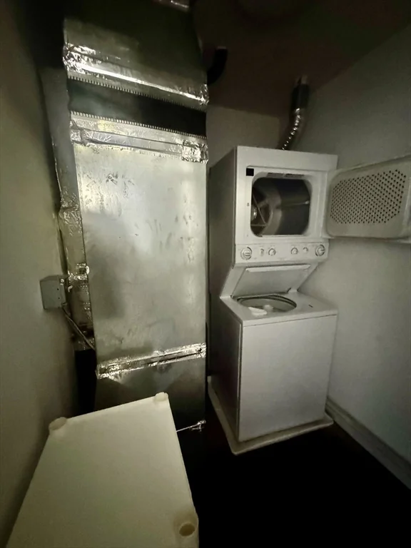 2 bed, 1 bath apartment for rent at 145 Union St Unit 8, Center — photo 17 of 19