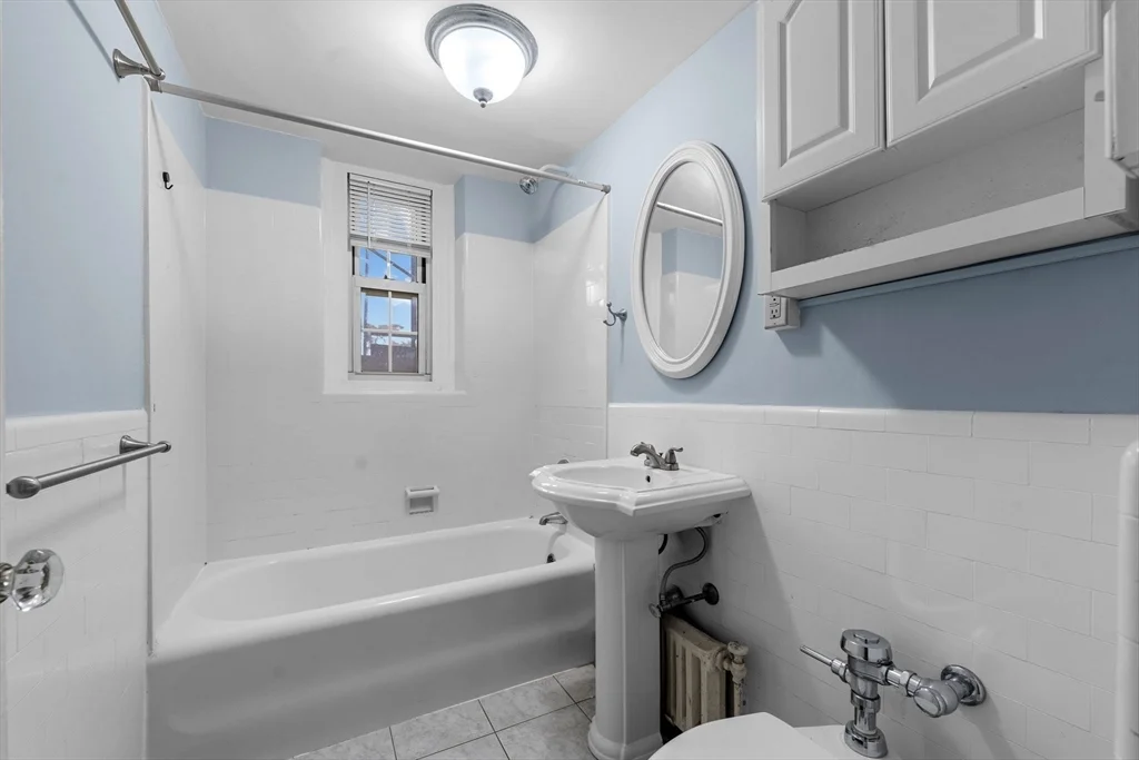 2 bed, 1 bath apartment for rent at 1450-1454 Beacon St Unit 643, Brookline — photo 20 of 28