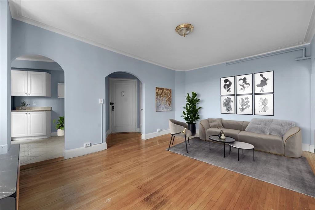 2 bed, 1 bath apartment for rent at 1450-1454 Beacon St Unit 643, Brookline — photo 7 of 28
