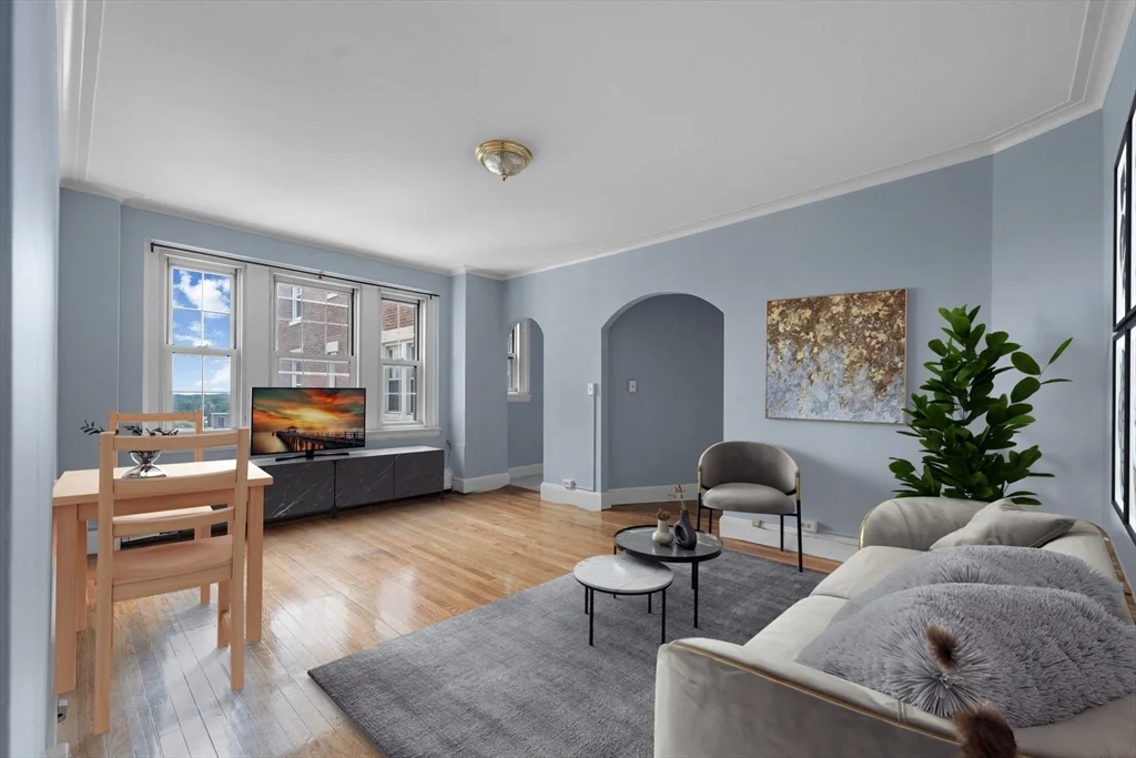 2 bed, 1 bath apartment for rent at 1450-1454 Beacon St Unit 643, Brookline — photo 4 of 28