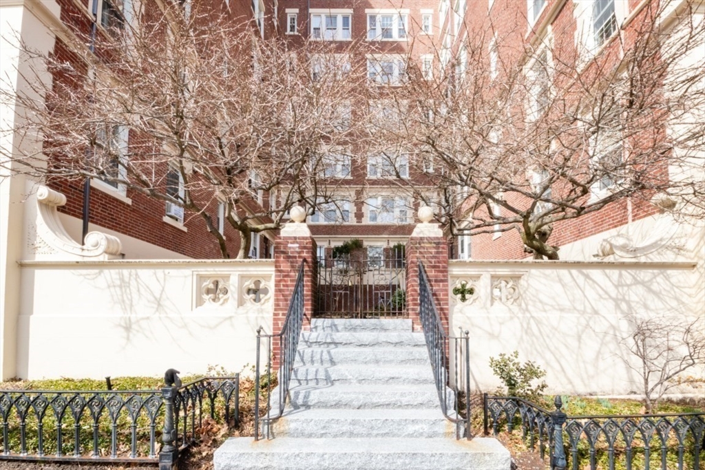 1 bed, 1 bath apartment for rent at 1450 Beacon St Unit 603, Brookline — photo 21 of 23