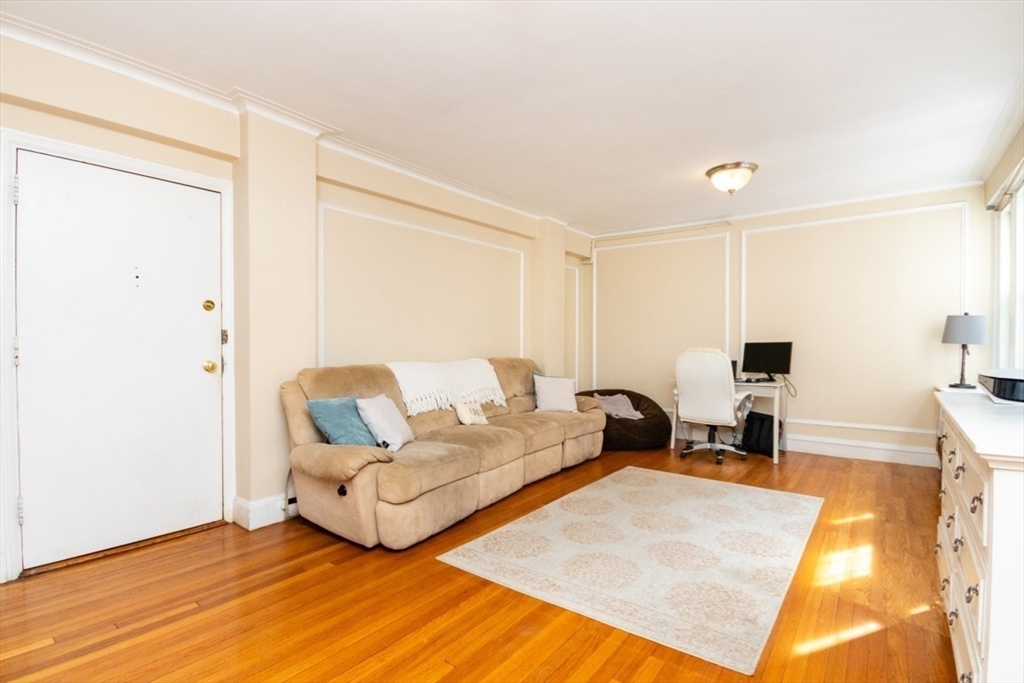 1 bed, 1 bath apartment for rent at 1450 Beacon St Unit 603, Brookline — photo 7 of 23