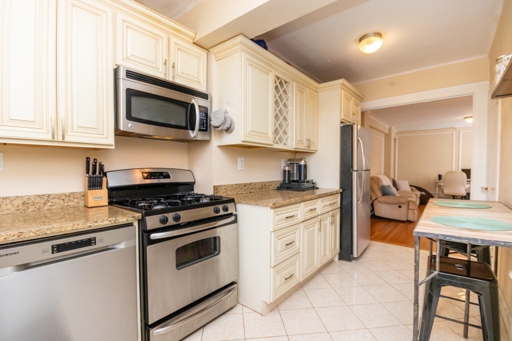 1 bed, 1 bath apartment for rent at 1450 Beacon St Unit 603, Brookline