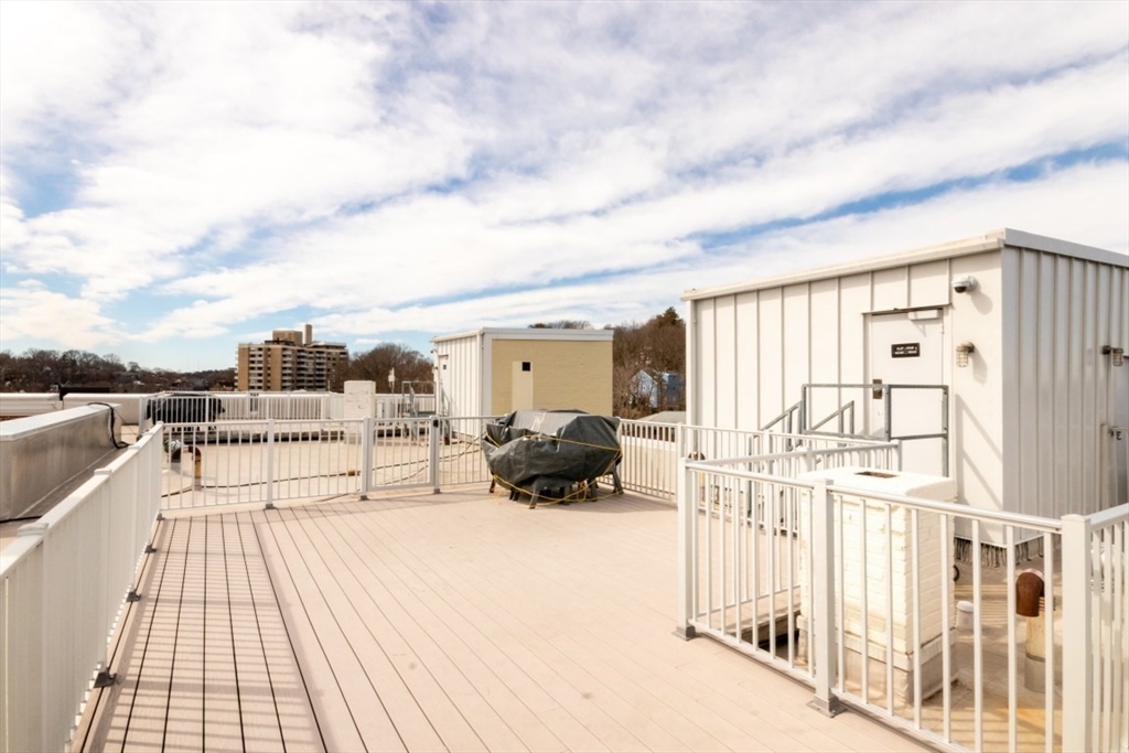 1 bed, 1 bath apartment for rent at 1450 Beacon St Unit 603, Brookline — photo 16 of 23