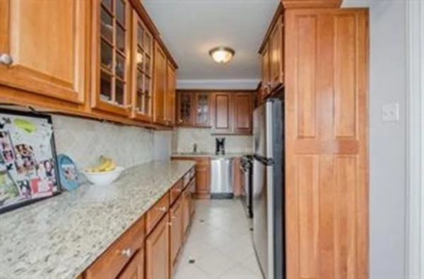 2 bed, 1 bath apartment for rent at 1450 Beacon St Unit 701, Coolidge Corner — photo 7 of 15