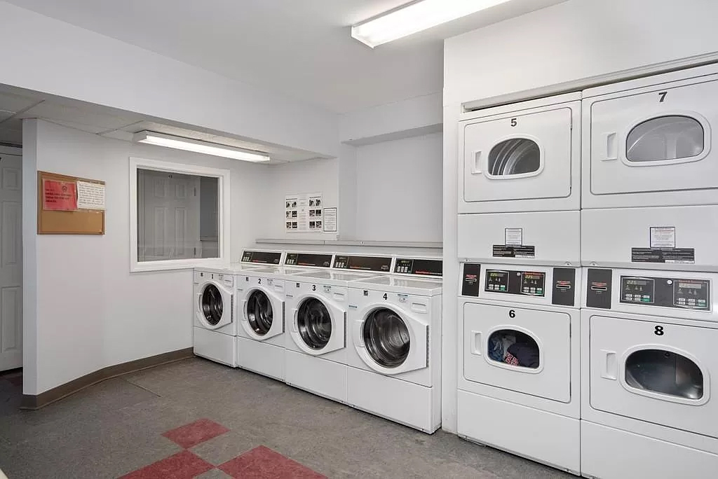 1 bed, 1 bath apartment for rent at 1450 Beacon Unit 703, Coolidge Corner — photo 3 of 12