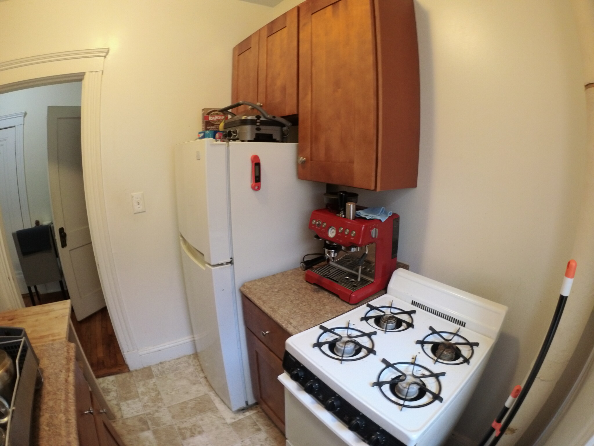 Studio bed, 1 bath apartment for rent at 1450 Commonwealth Ave Unit 11, Brighton — photo 3 of 9