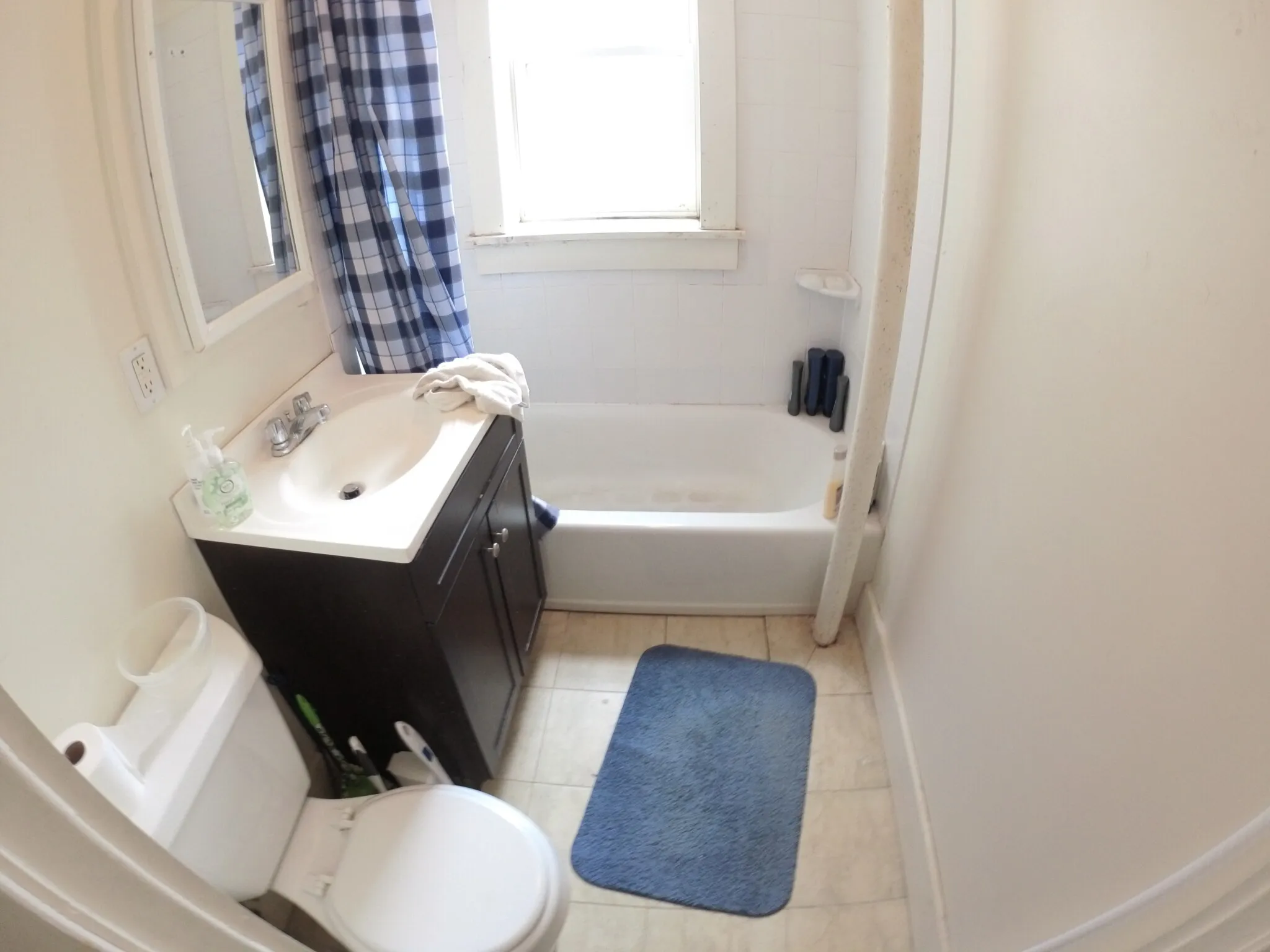 1 split bed, 1 bath apartment for rent at 1450 Commonwealth Ave Unit 24, Brighton — photo 4 of 13