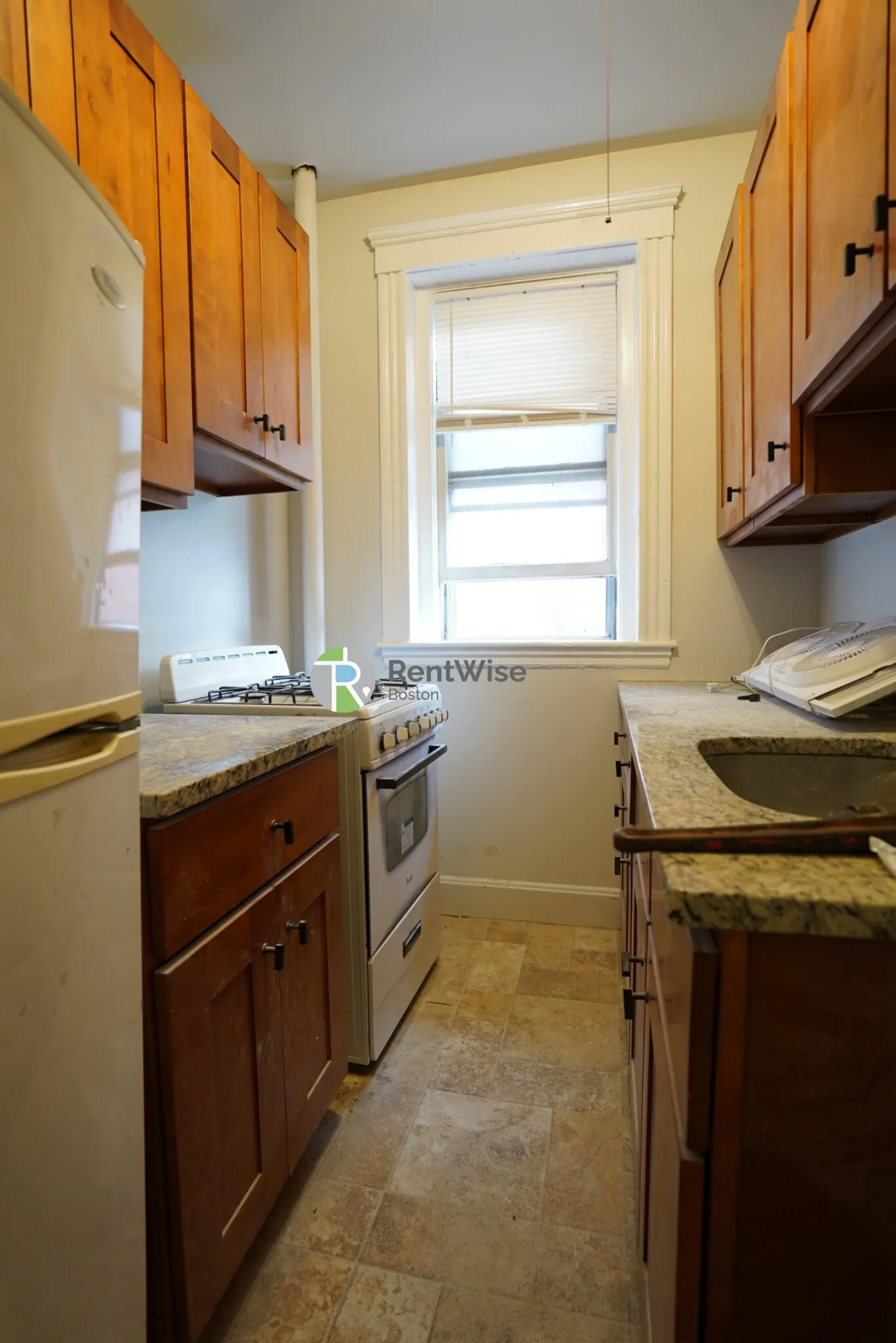 1 bed, 1 bath apartment for rent at 1450 Commonwealth Ave Unit 25, Brighton — photo 5 of 10