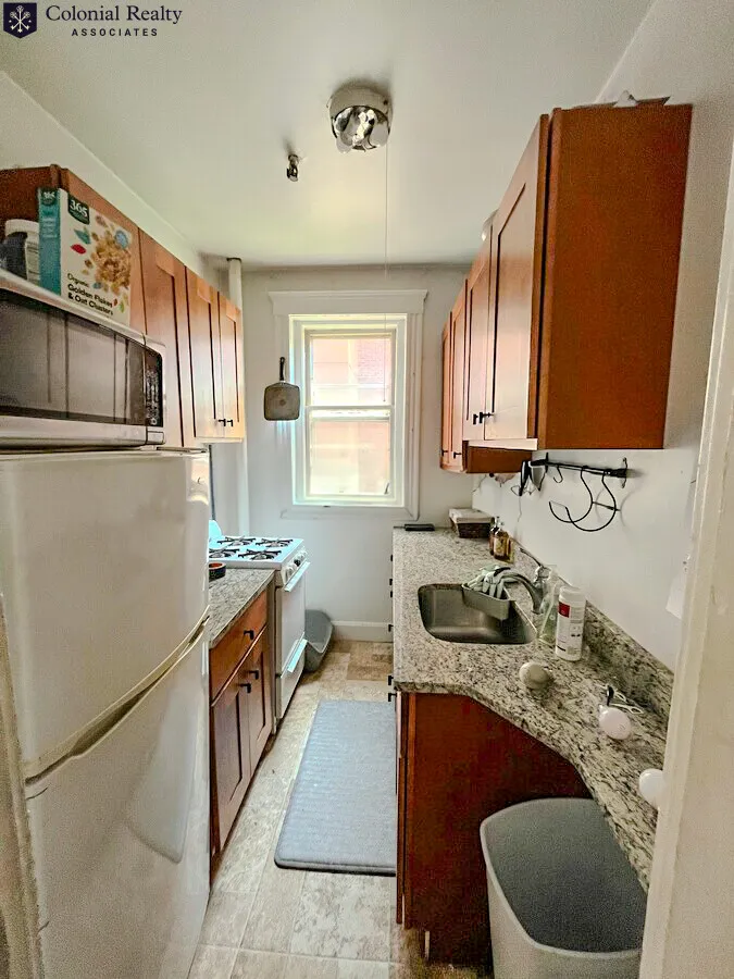 1 bed, 1 bath apartment for rent at 1450 Commonwealth Ave Unit 25, Brighton