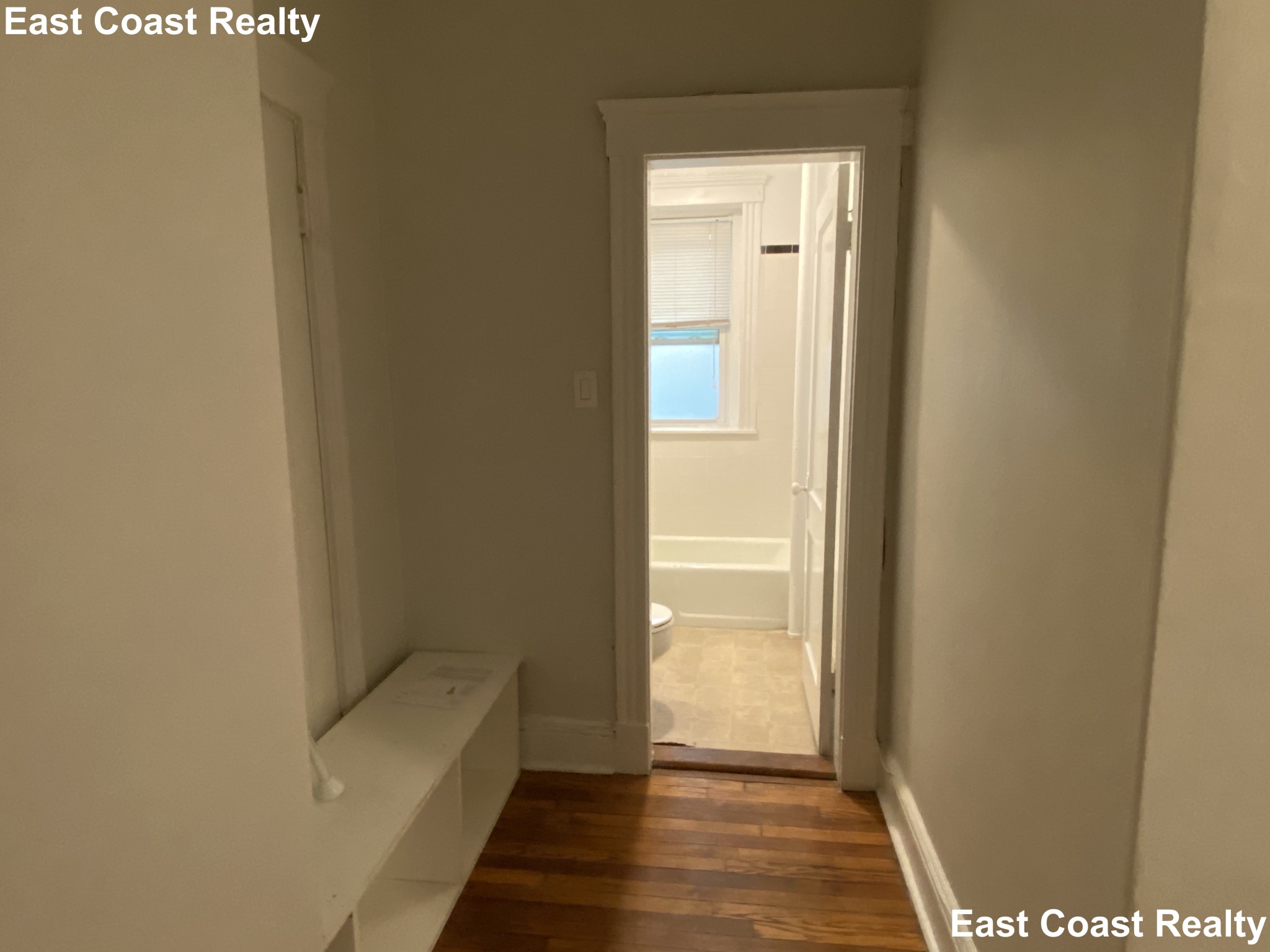 1 split bed, 1 bath apartment for rent at 1450 Commonwealth Ave Unit 3, Brighton — photo 4 of 12