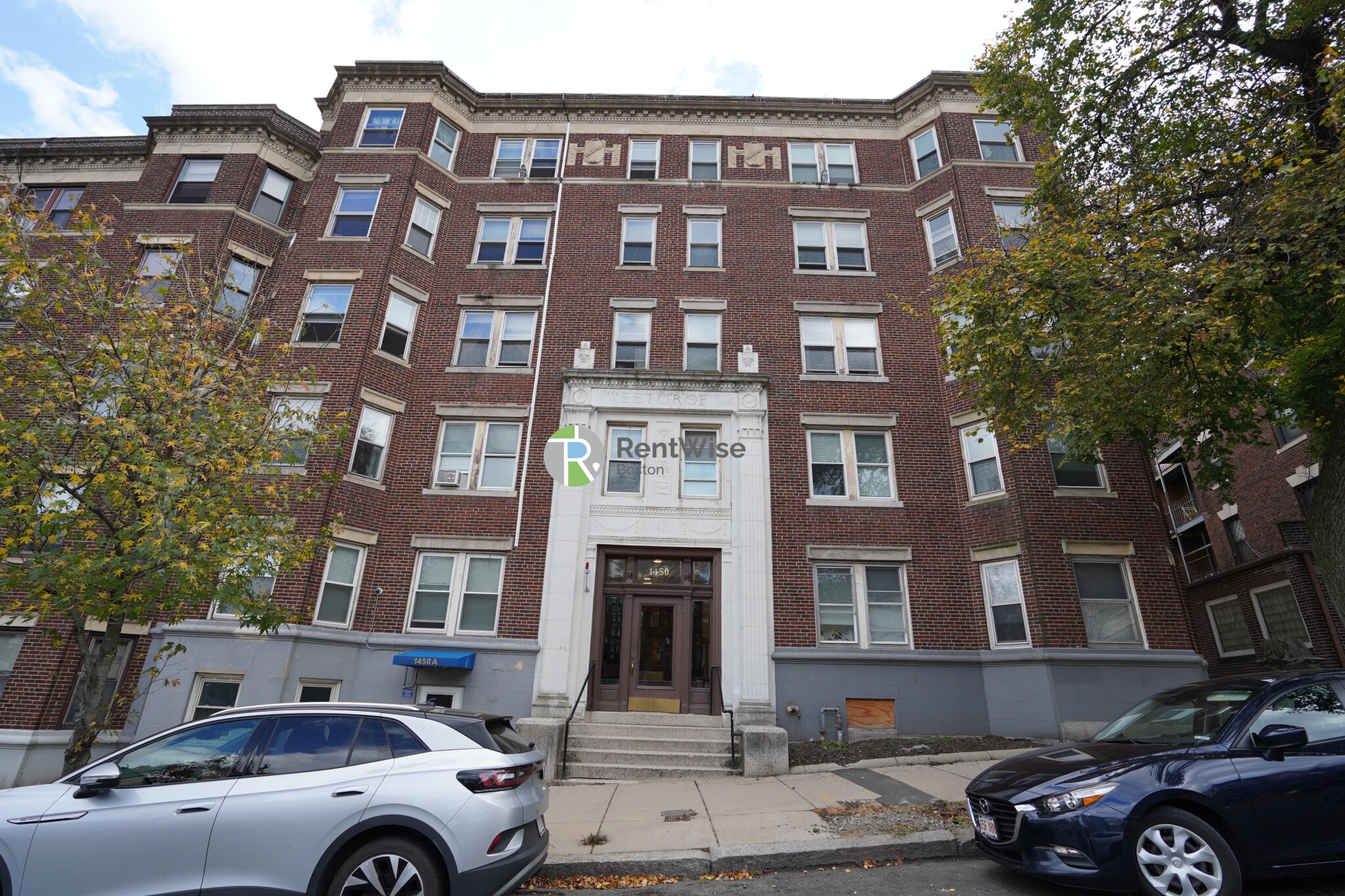 1 split bed, 1 bath apartment for rent at 1450 Commonwealth Ave Unit 3, Brighton — photo 7 of 12