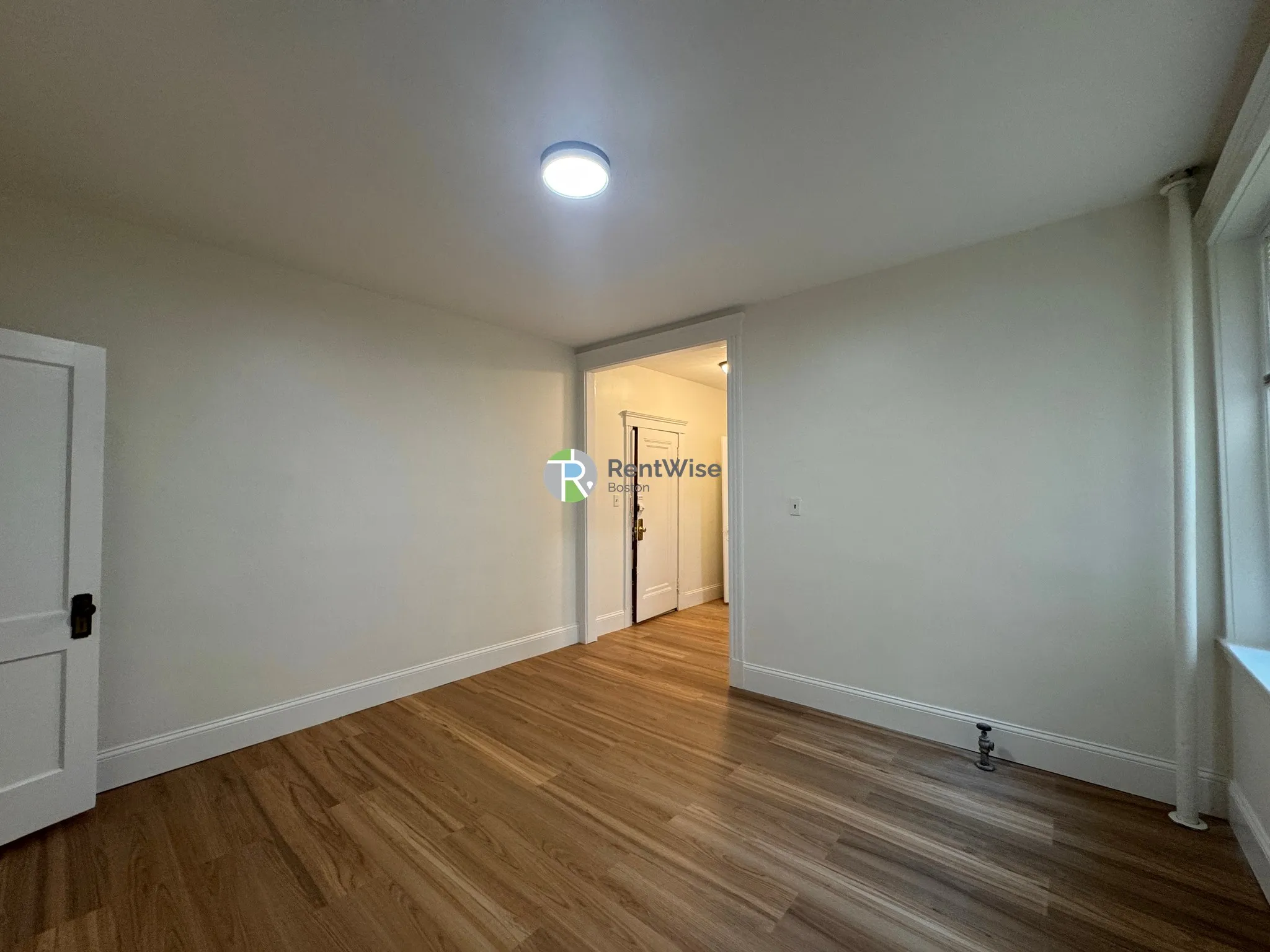 Studio bed, 1 bath apartment for rent at 1450 Commonwealth Ave Unit 5, Brighton — photo 5 of 17