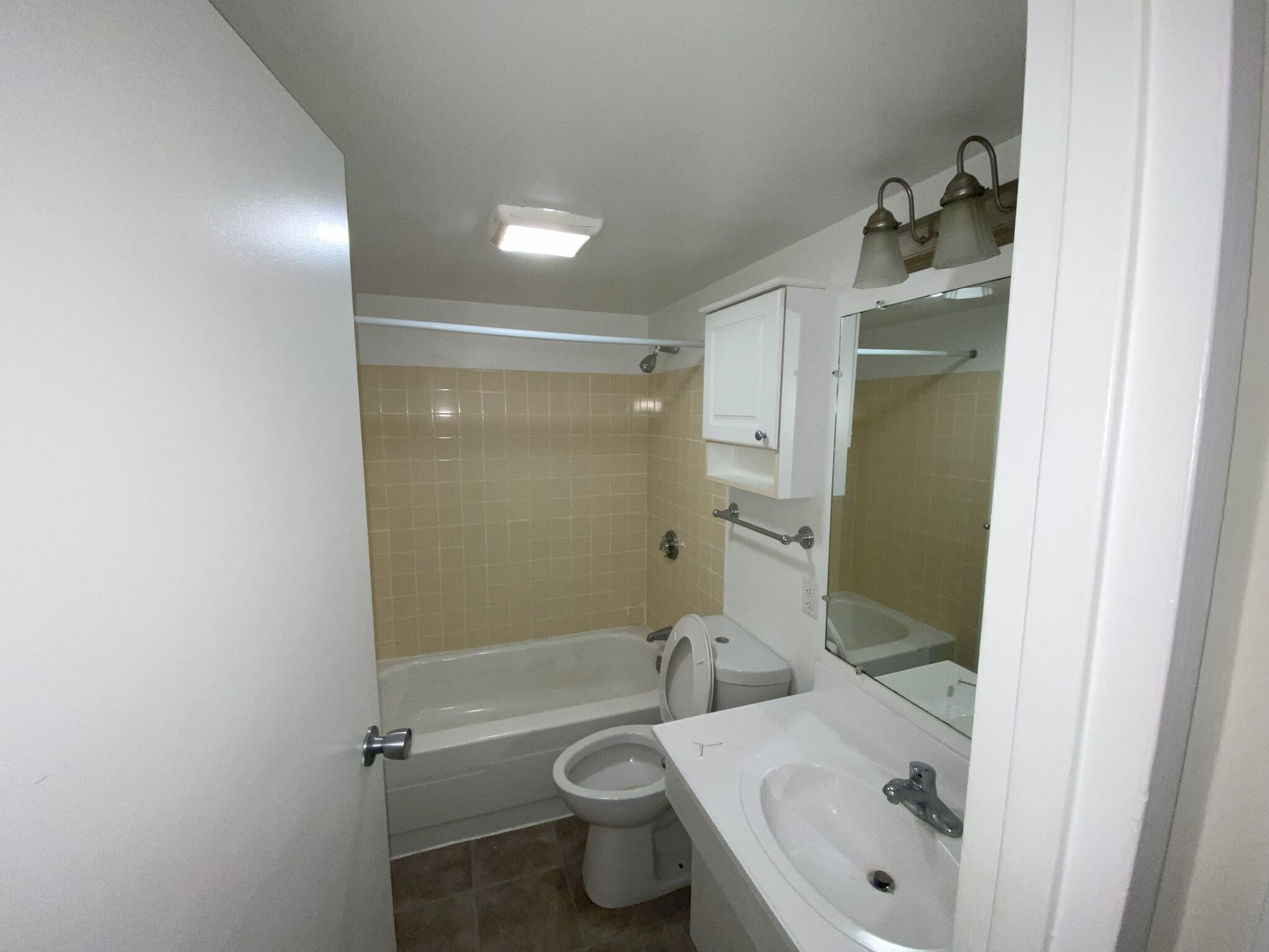 1 bed, 1 bath apartment for rent at 1450 Worcester Rd Unit 8517-A, Framingham — photo 10 of 10