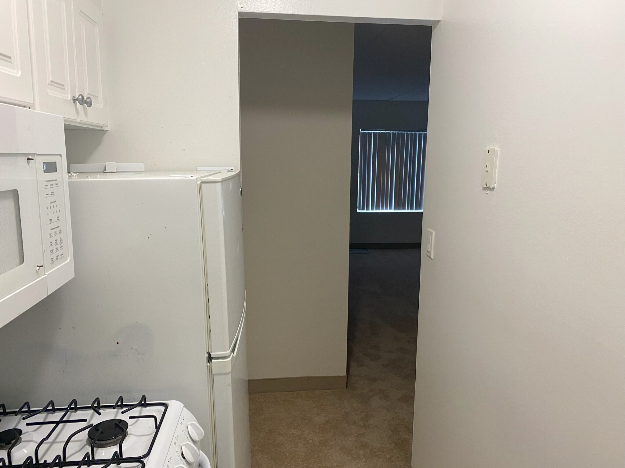 1 bed, 1 bath apartment for rent at 1450 Worcester Rd Unit 8517-A, Framingham — photo 2 of 10