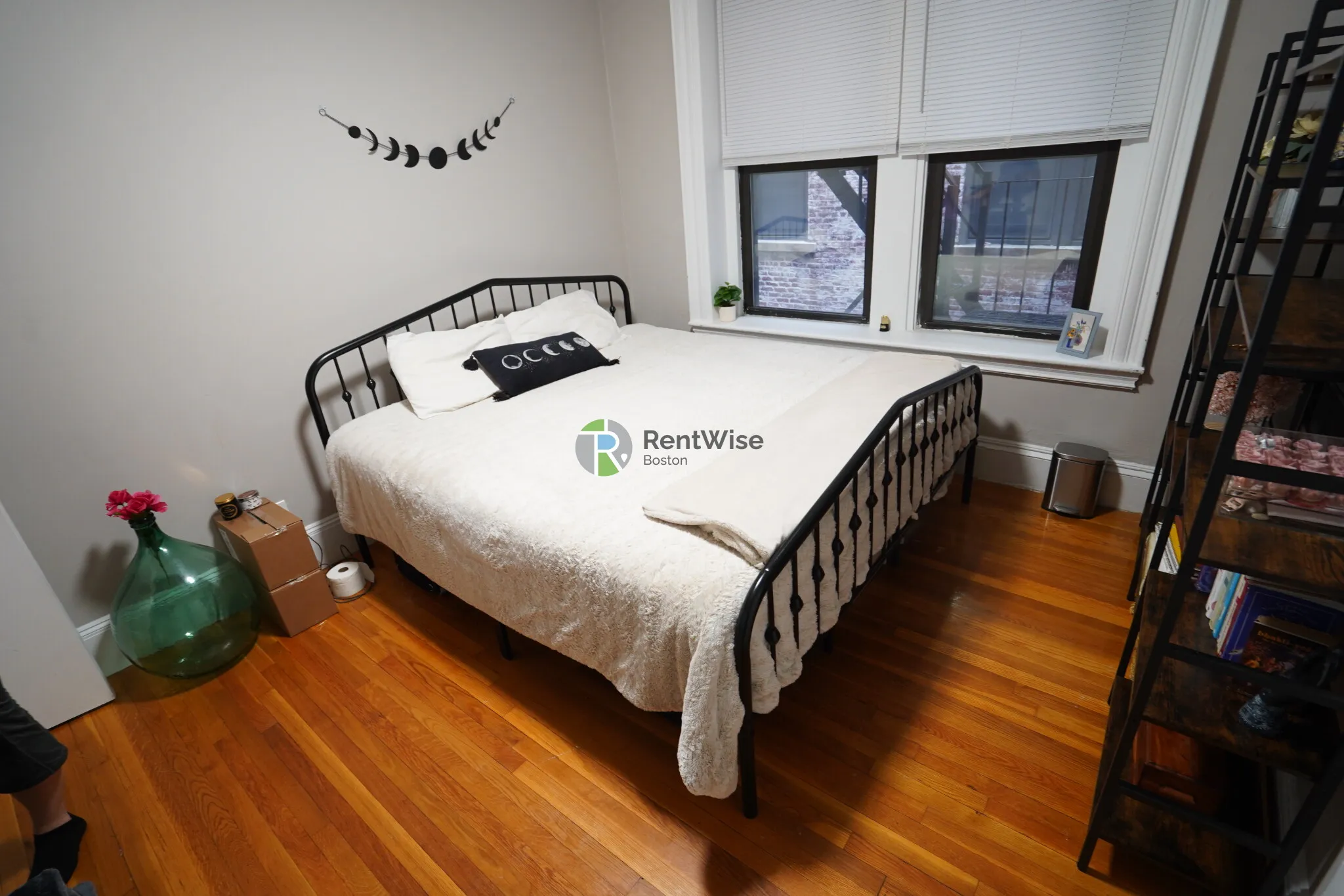 1 bed, 1 bath apartment for rent at 1455 Beacon St Unit 26, Griggs Park — photo 9 of 16