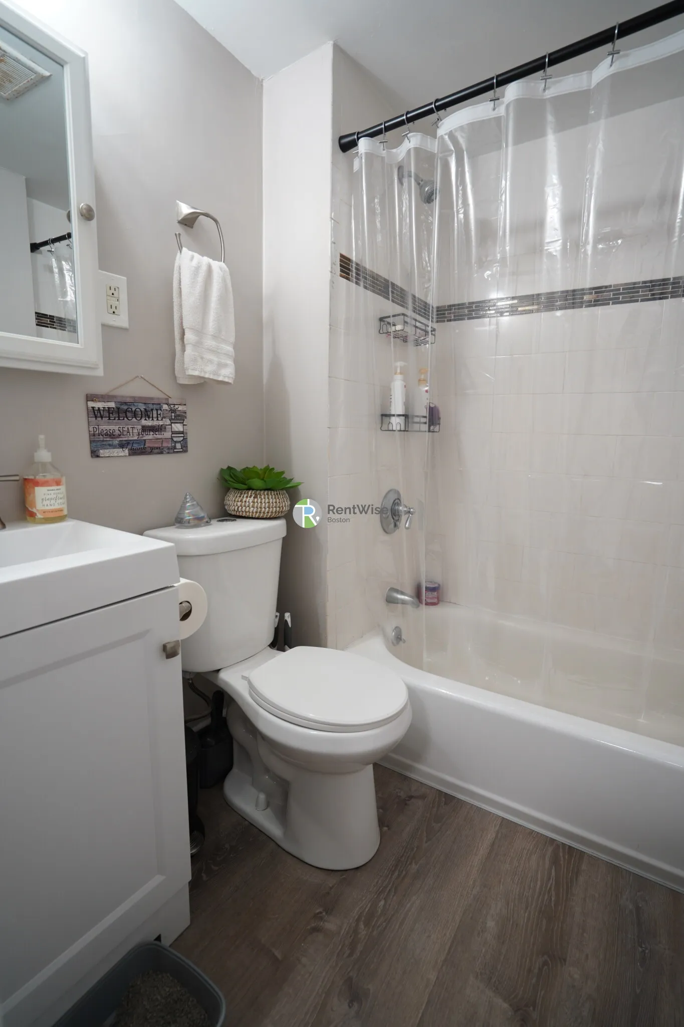 1 bed, 1 bath apartment for rent at 1455 Beacon St Unit 26, Griggs Park — photo 11 of 16