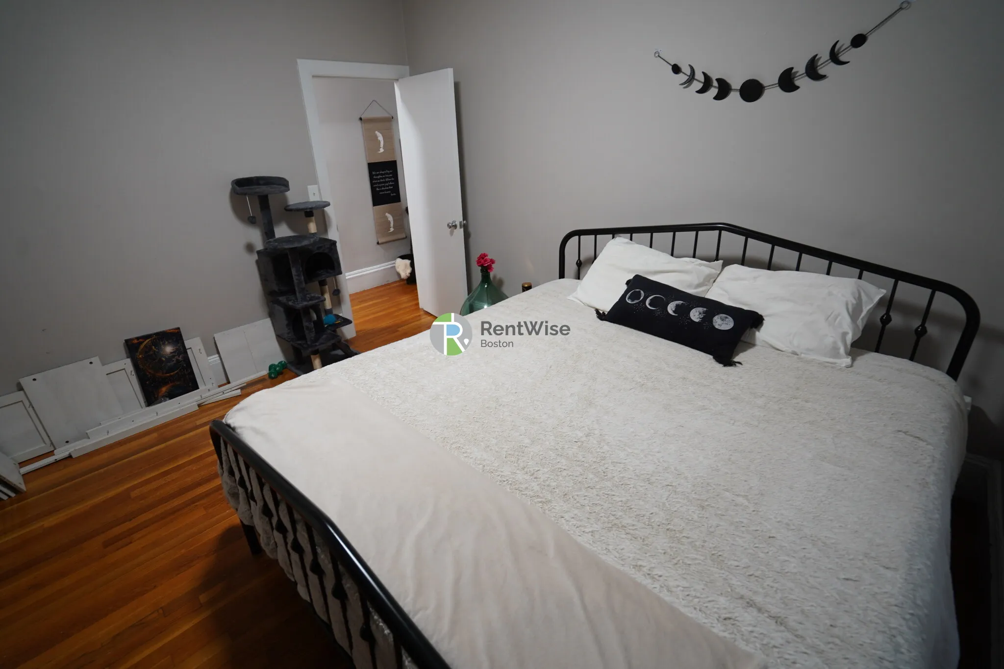 1 bed, 1 bath apartment for rent at 1455 Beacon St Unit 26, Griggs Park — photo 10 of 16