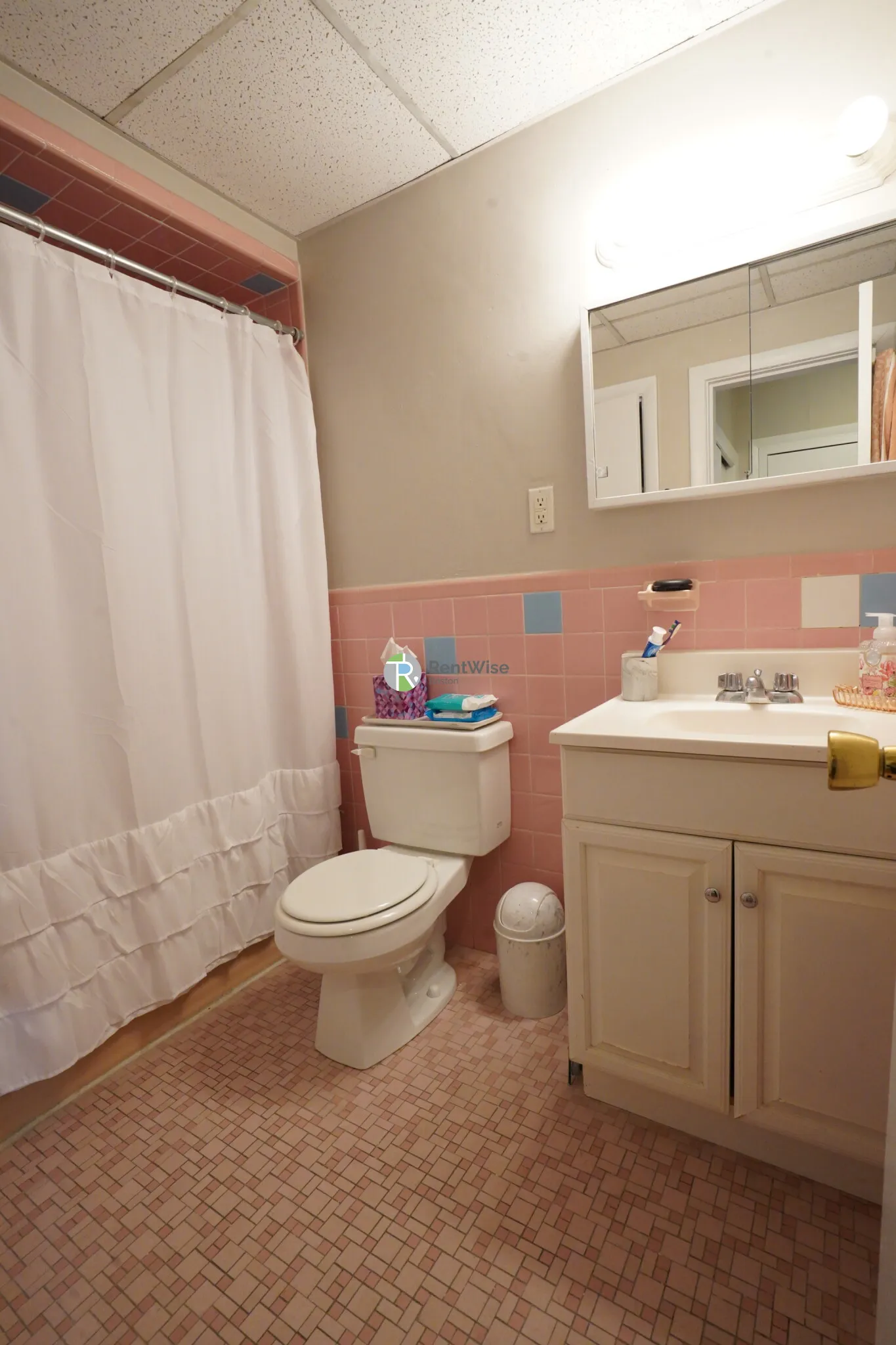 1 bed, 1 bath apartment for rent at 1455 Beacon St Unit 34, Griggs Park — photo 8 of 18