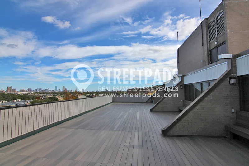 Studio bed, 1 bath apartment for rent at 1455 Commonwealth Ave Unit 702, Brighton — photo 2 of 20