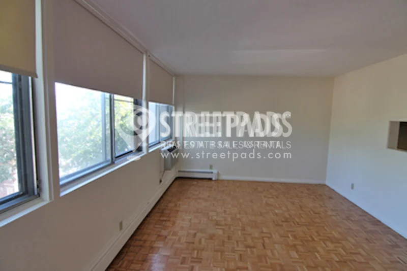 Studio bed, 1 bath apartment for rent at 1455 Commonwealth Ave Unit 702, Brighton — photo 10 of 20