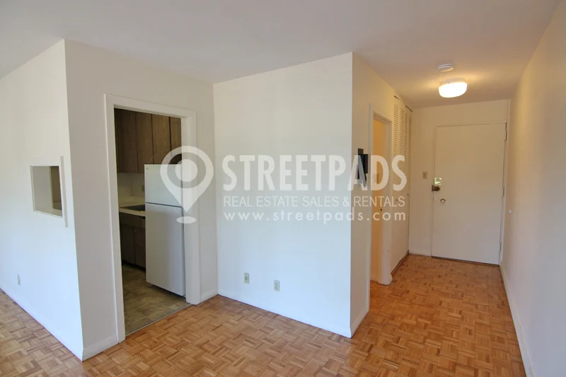 Studio bed, 1 bath apartment for rent at 1455 Commonwealth Ave Unit 702, Brighton — photo 11 of 20