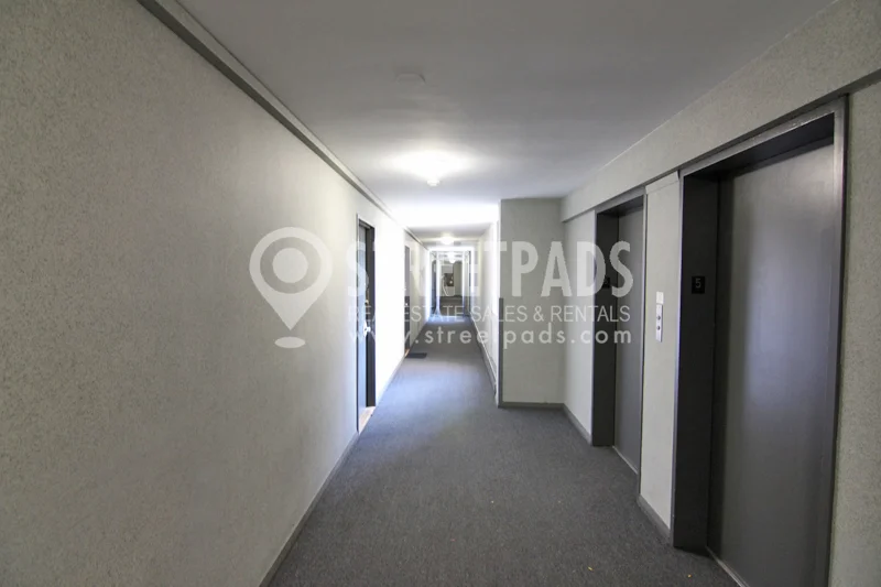 Studio bed, 1 bath apartment for rent at 1455 Commonwealth Ave Unit 702, Brighton — photo 3 of 20