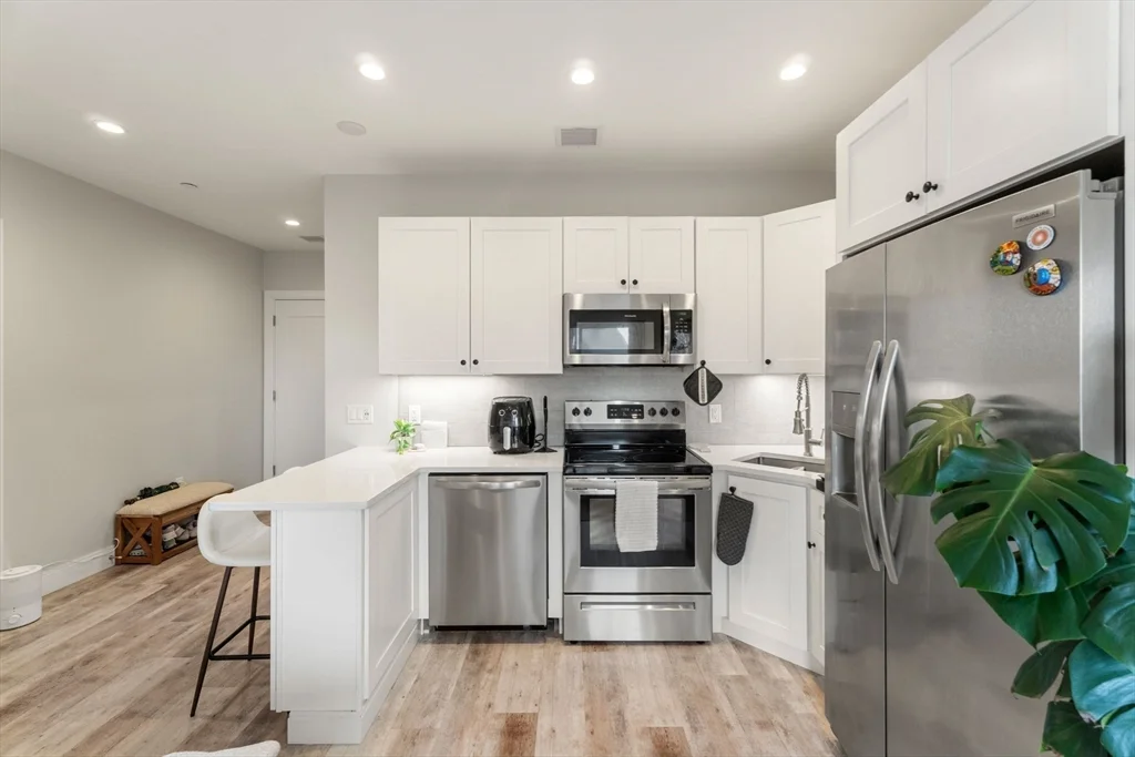 1 bed, 1 bath apartment for rent at 1457 Tremont St Unit 301, Mission Hill — photo 6 of 26
