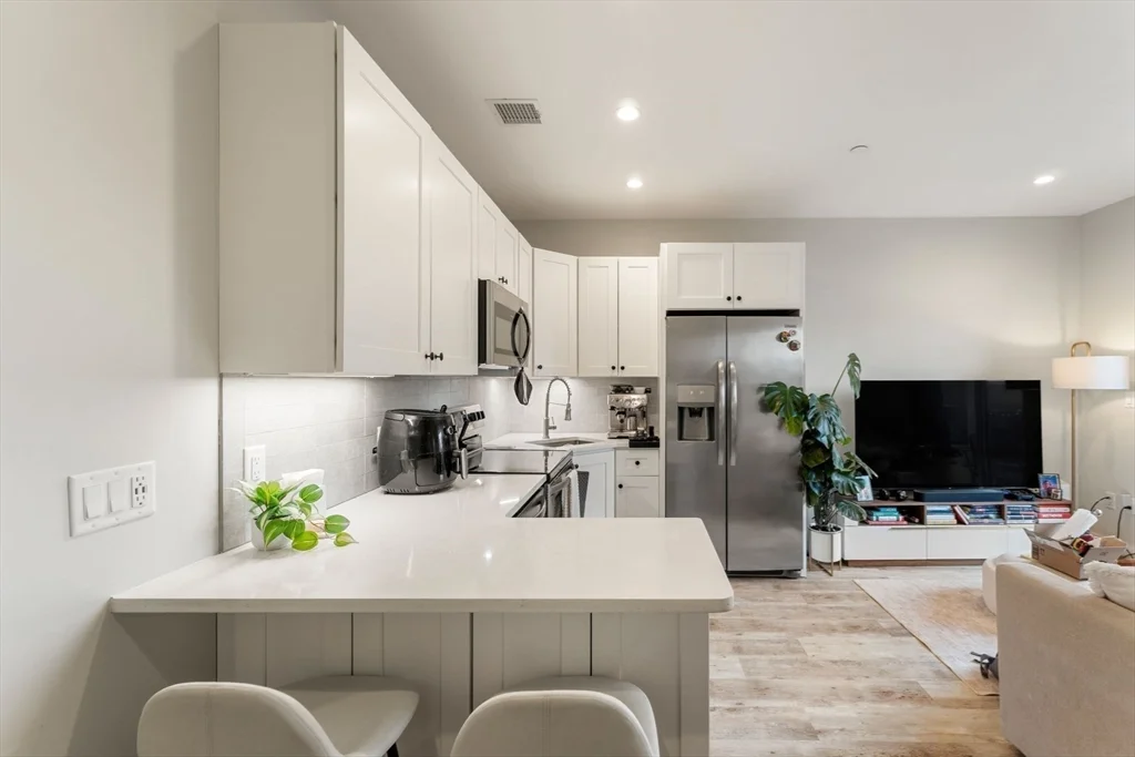 1 bed, 1 bath apartment for rent at 1457 Tremont St Unit 401, Mission Hill — photo 9 of 40