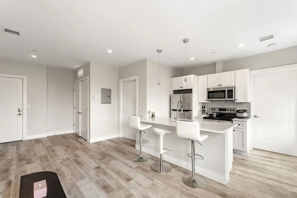 1 bed, 1 bath apartment for rent at 1457 Tremont St Unit 502, Mission Hill — photo 4 of 23