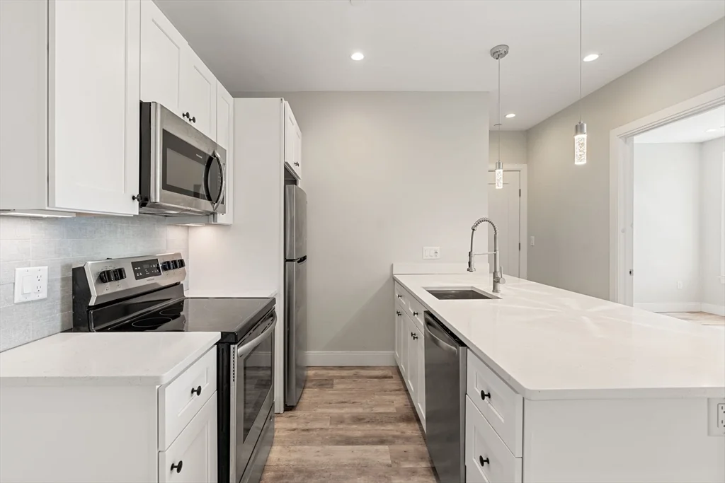 1 bed, 1 bath apartment for rent at 1457 Tremont St Unit 503, Mission Hill — photo 2 of 23