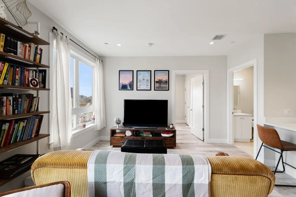 1 bed, 1 bath apartment for rent at 1457 Tremont St Unit 507, Mission Hill — photo 14 of 33