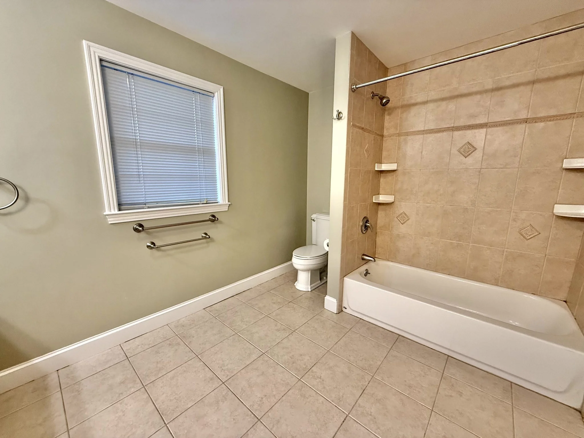 2 bed, 1 bath apartment for rent at 146 Adams St Unit 2, Waltham — photo 21 of 28