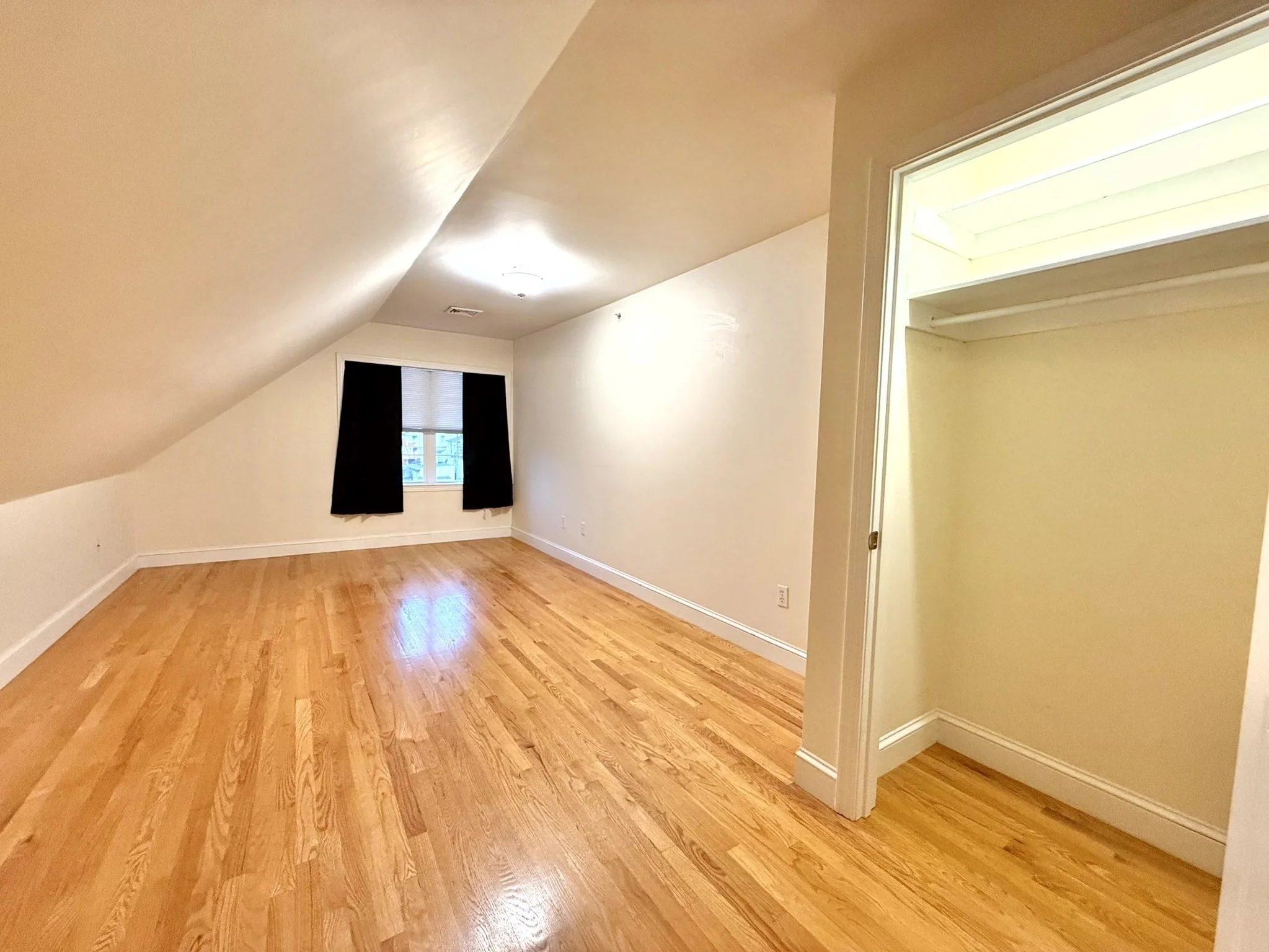 2 bed, 1 bath apartment for rent at 146 Adams St Unit 2, Waltham — photo 22 of 28