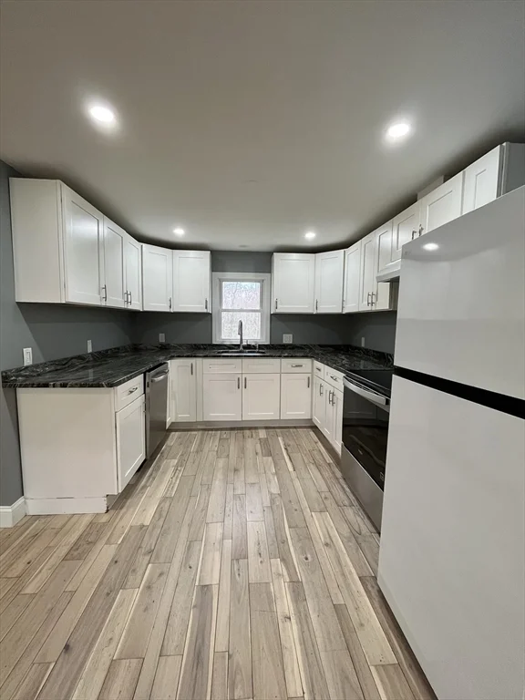 3 bed, 2 bath apartment for rent at 146 Allen Rd Unit 1, North Easton — photo 1 of 12