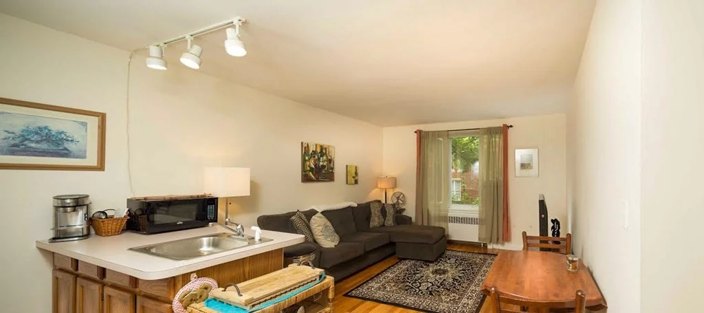 1 bed, 1 bath apartment for rent at 146 Beaconsfield Rd Unit 6, Brookline Village — photo 3 of 5