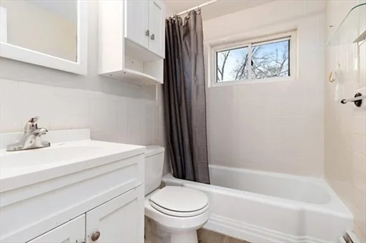 2 bed, 1 bath apartment for rent at 146 Bishop Dr Unit 146, Framingham — photo 8 of 14