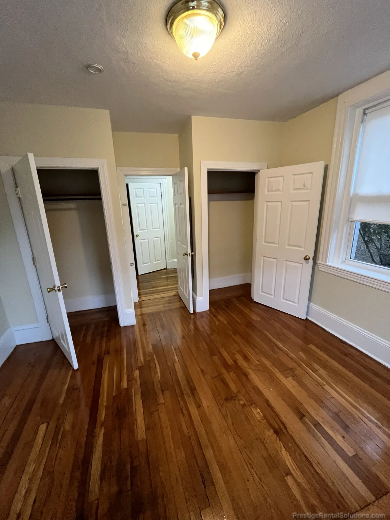 4 bed, 2 bath apartment for rent at 146 Chiswick Rd Unit 1, Brighton — photo 7 of 29