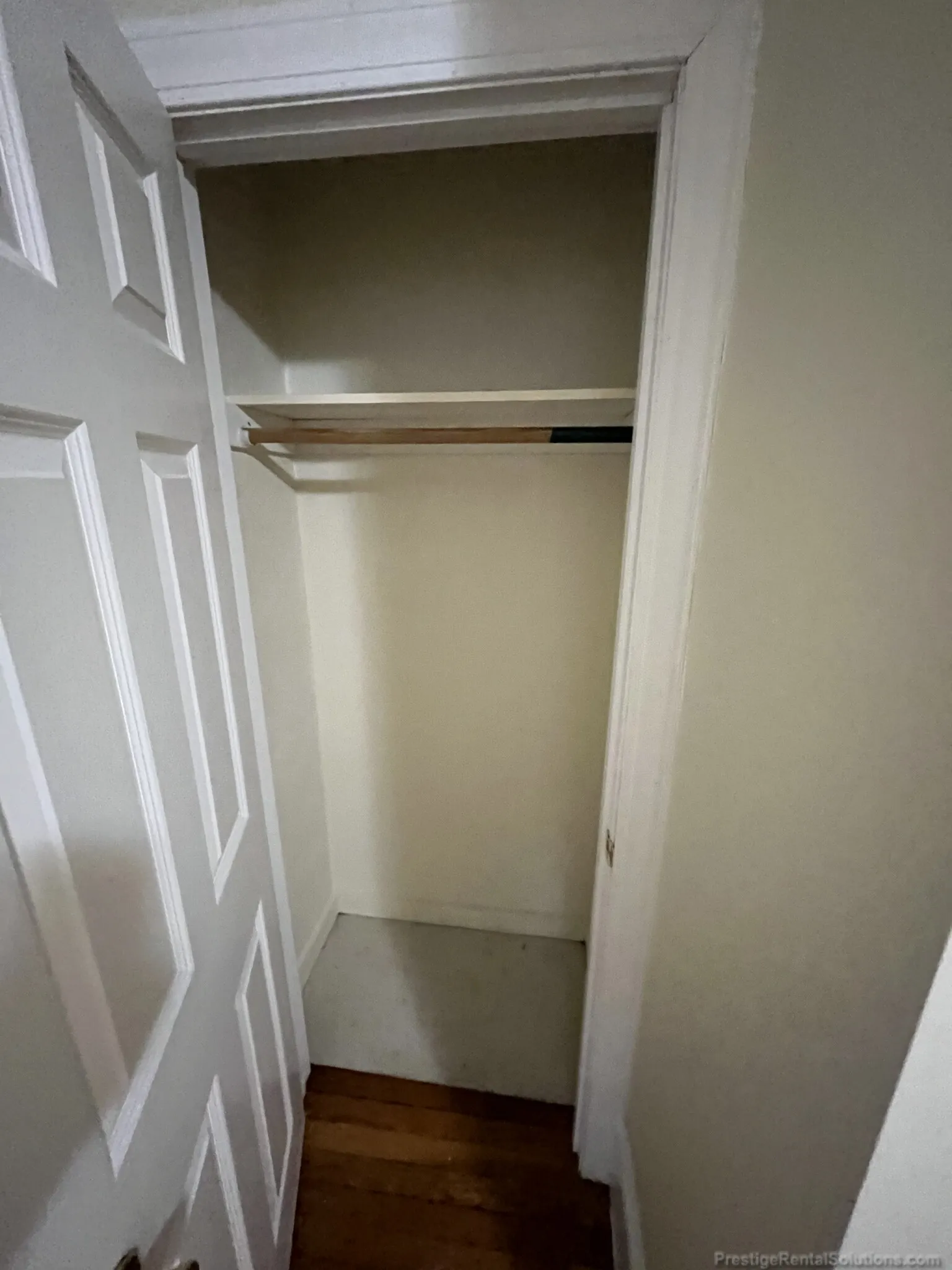 4 bed, 2 bath apartment for rent at 146 Chiswick Rd Unit 1, Brighton — photo 15 of 29