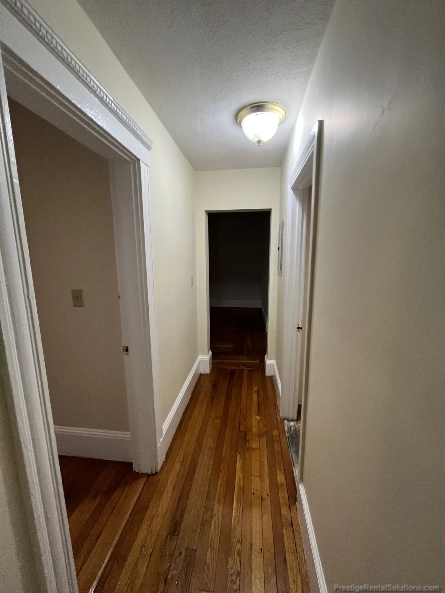 4 bed, 2 bath apartment for rent at 146 Chiswick Rd Unit 1, Brighton — photo 17 of 29