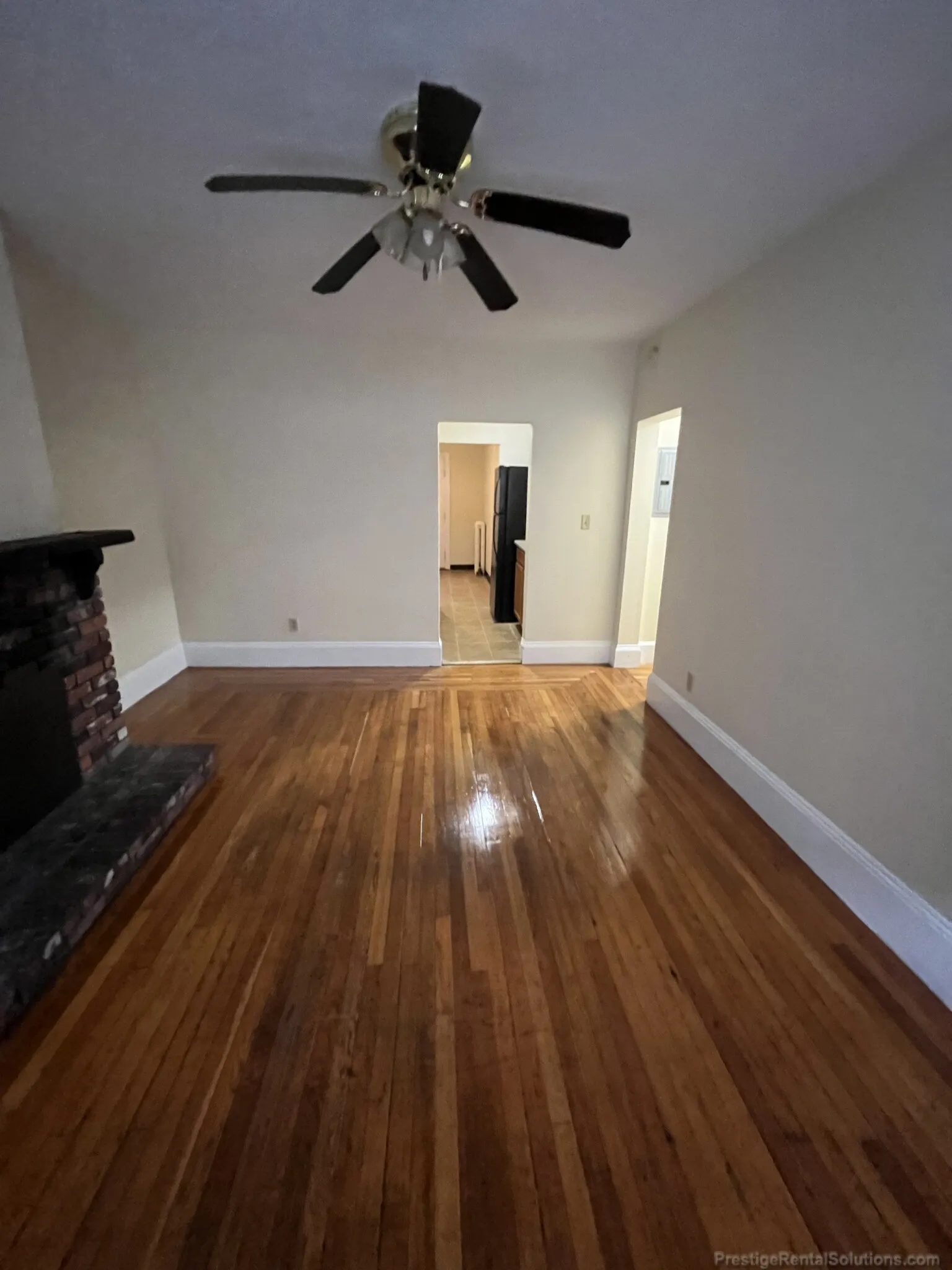 4 bed, 2 bath apartment for rent at 146 Chiswick Rd Unit 1, Brighton — photo 24 of 29