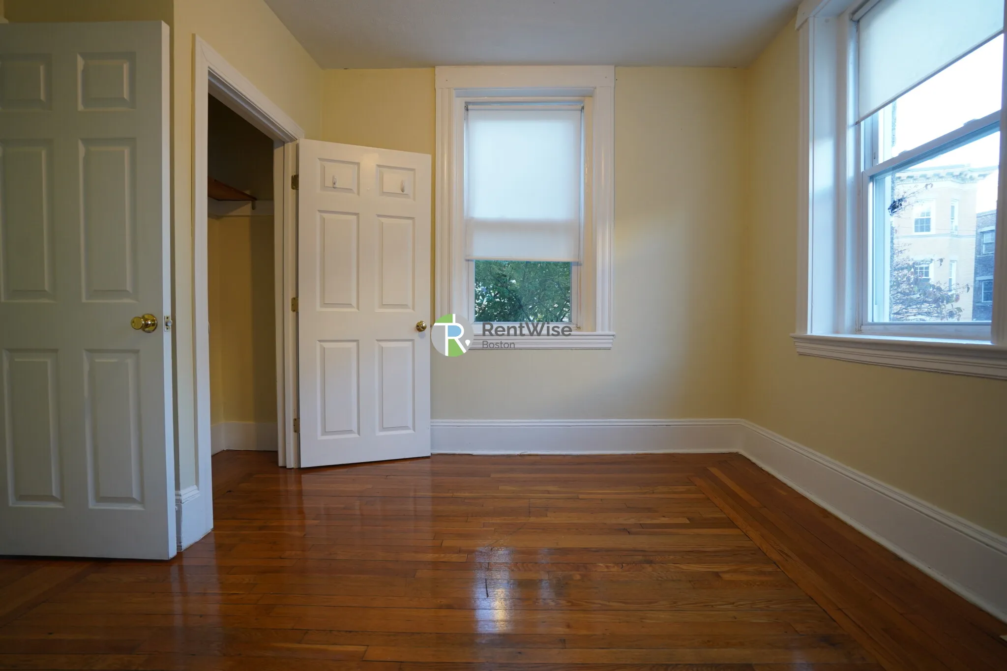 4 bed, 2 bath apartment for rent at 146 Chiswick Rd Unit 1461, Brighton — photo 13 of 25