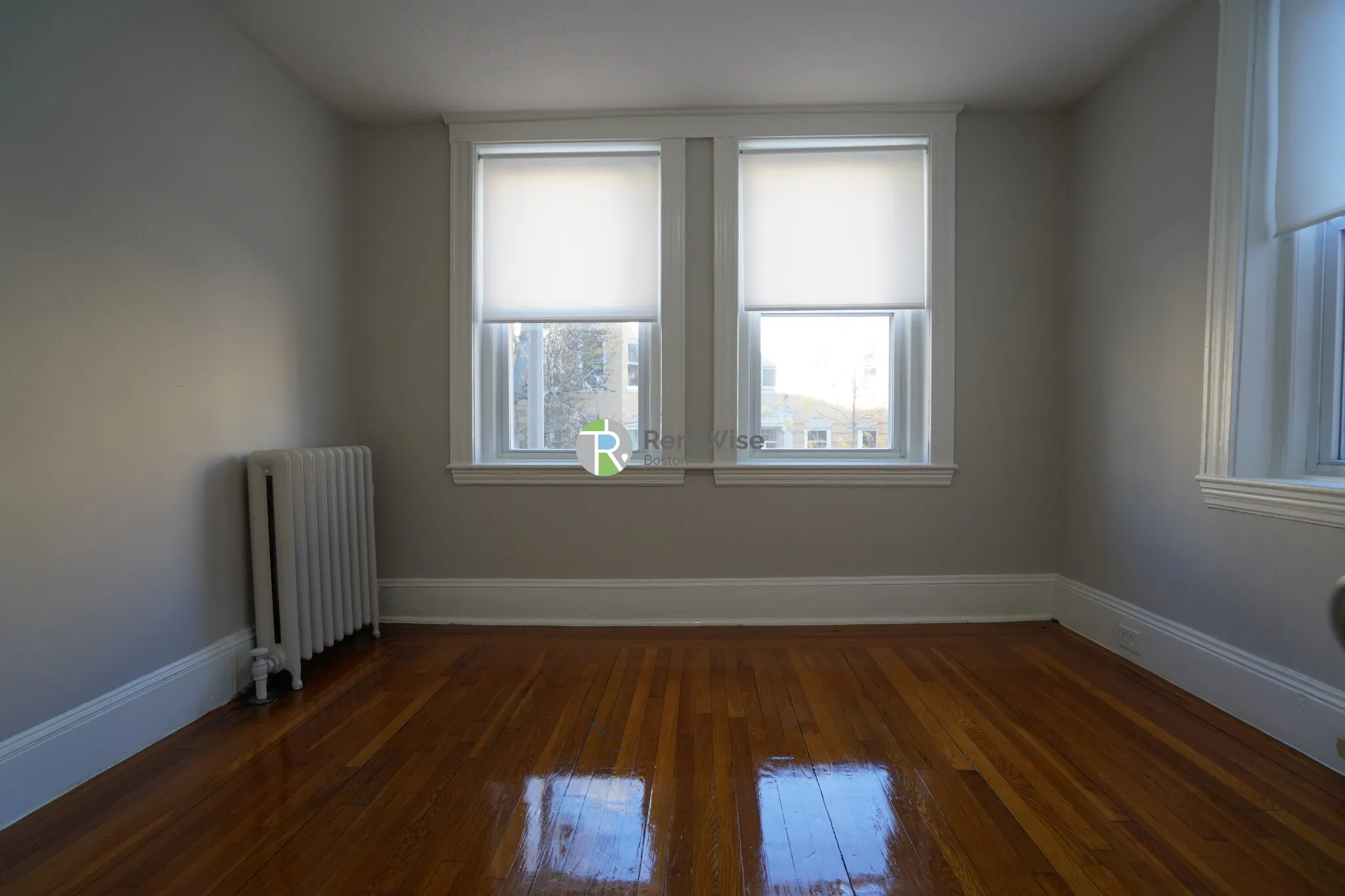 4 bed, 2 bath apartment for rent at 146 Chiswick Rd Unit 3, Brighton — photo 11 of 17