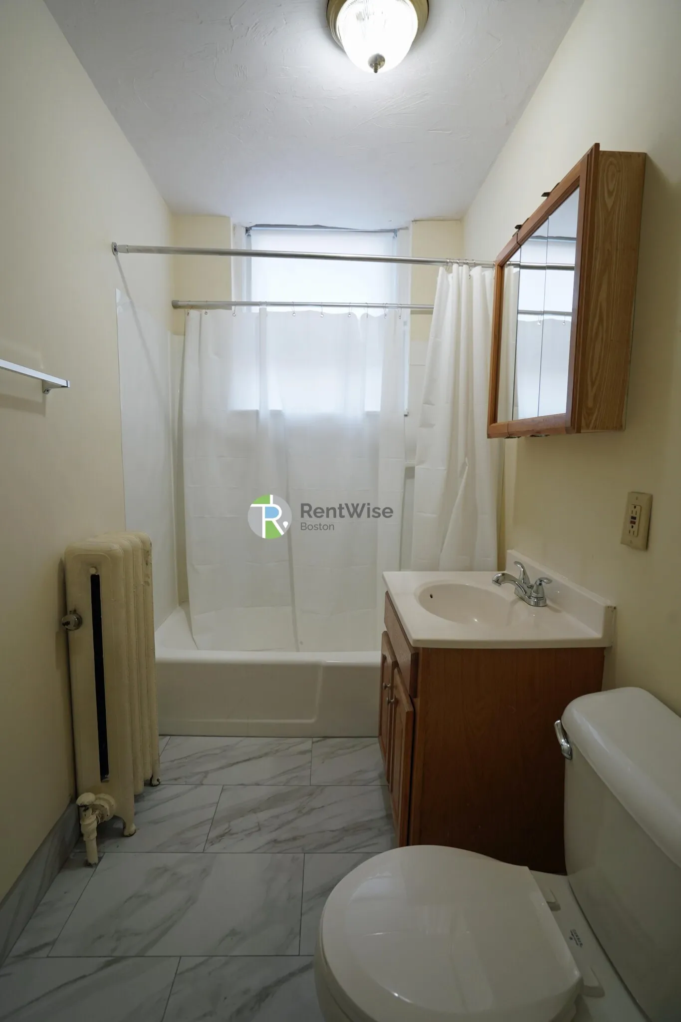4 bed, 2 bath apartment for rent at 146 Chiswick Rd Unit 4, Brighton — photo 13 of 23