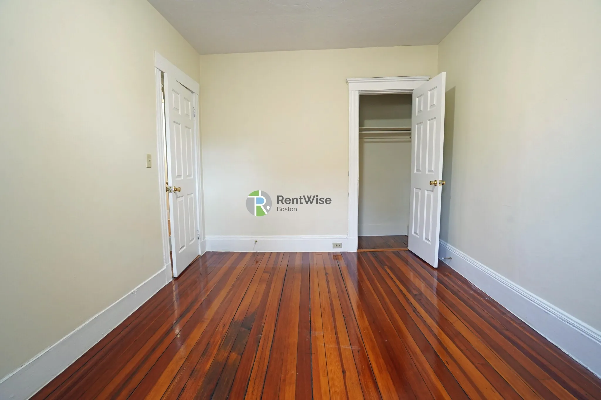 4 bed, 2 bath apartment for rent at 146 Chiswick Rd Unit 4, Brighton — photo 16 of 23