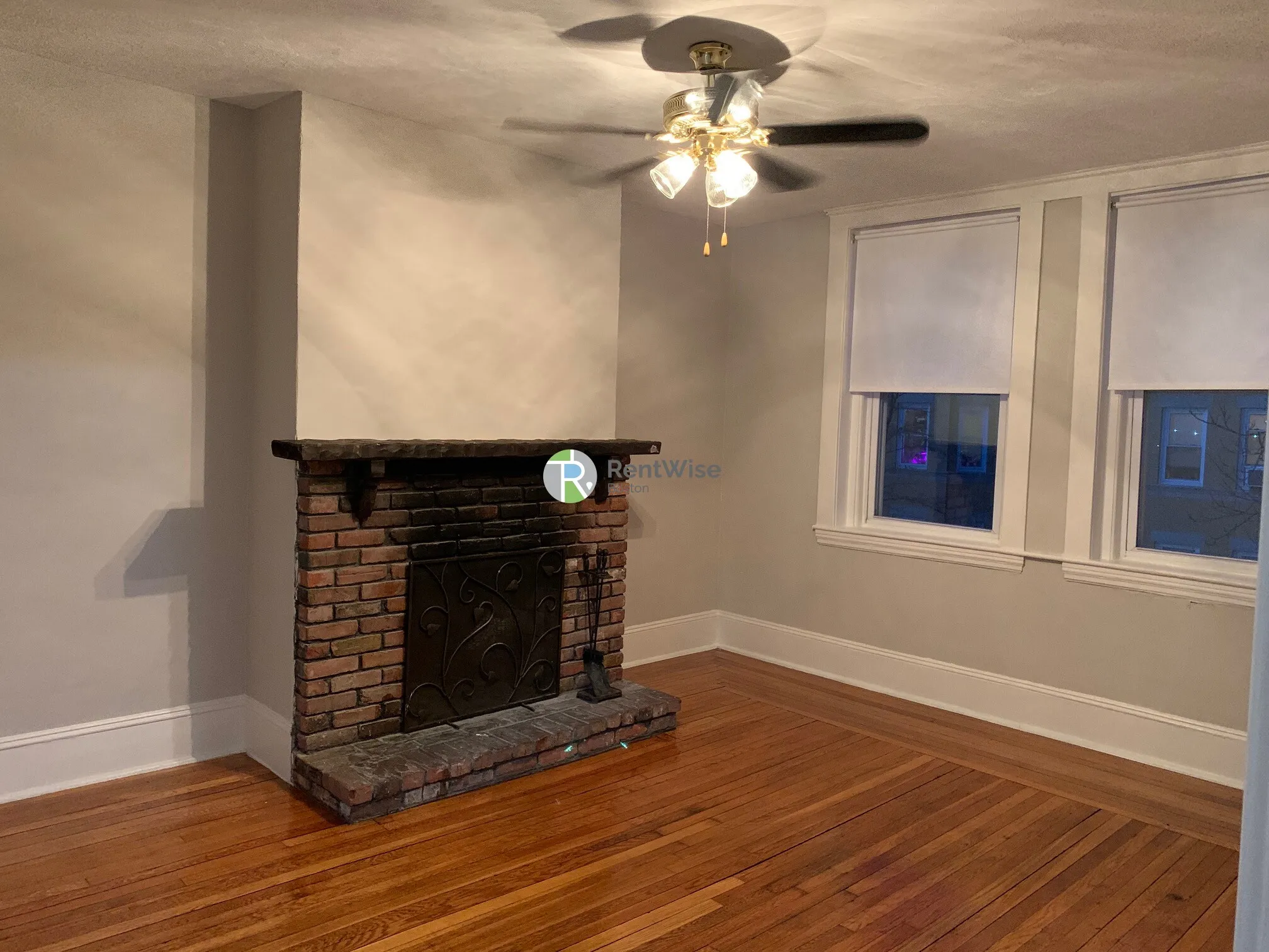 4 bed, 2 bath apartment for rent at 146 Chiswick Rd Unit 6, Brighton — photo 2 of 16