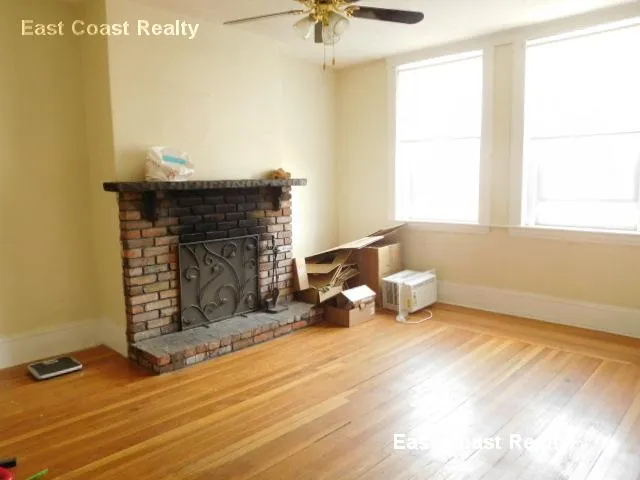 4 bed, 2 bath apartment for rent at 146 Chiswick Rd Unit 6, Brighton — photo 3 of 16