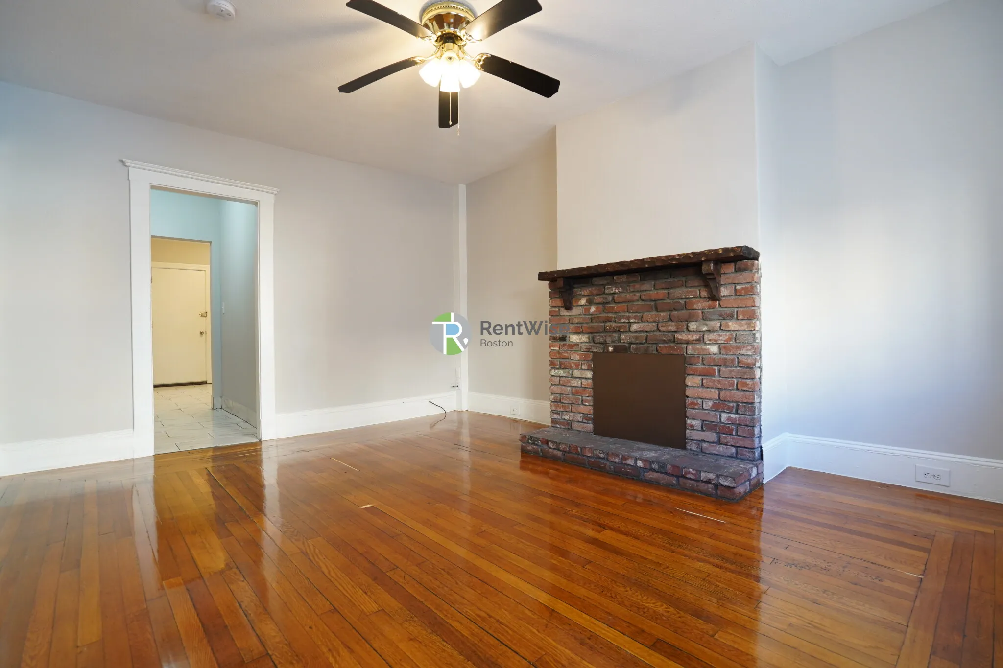 4 bed, 2 bath apartment for rent at 146 Chiswick Rd Unit 7, Brighton — photo 15 of 19
